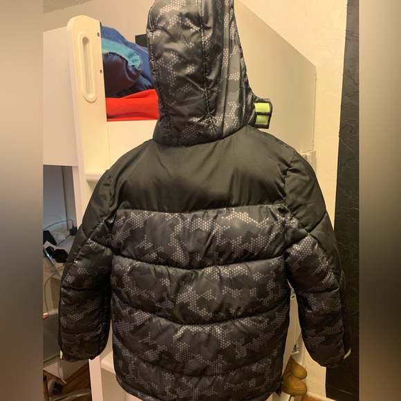 Xersion Boys Camo Puff Coat 8📘 - Picture 6 of 6